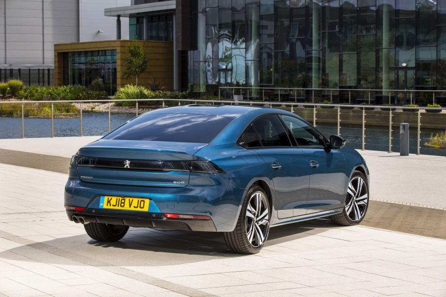  Peugeot 508 GT 2018 года  (UK) (фото 10 из 33)